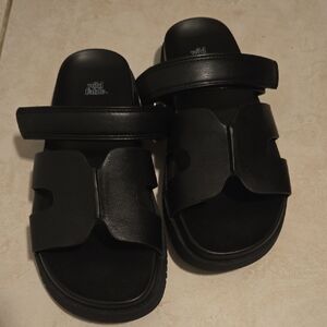 Wild Fable Black Slide Sandals
